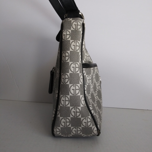 Giani Bernini Gray White Black Trim Handbag - Picture 3 of 16